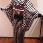 結婚式、ご披露宴、パーティー、カジュアルウエディング、入学式、卒業式など様々なフォーマルシーンにLojeオリジナルブランド着物は唯一京都にここだけです。ひと際美しく品格があり可愛さやレトロモダン、粋さを演出。素材は上質日本製シルク100％。