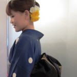 結婚式、ご披露宴、パーティー、カジュアルウエディング、入学式、卒業式など様々なフォーマルシーンにLojeオリジナルブランド着物は唯一京都にここだけです。ひと際美しく品格があり可愛さやレトロモダン、粋さを演出。素材は上質日本製シルク100％。