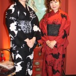 結婚式、ご披露宴、パーティー、カジュアルウエディング、入学式、卒業式など様々なフォーマルシーンにLojeオリジナルブランド着物は唯一京都にここだけです。ひと際美しく品格があり可愛さやレトロモダン、粋さを演出。素材は上質日本製シルク100％