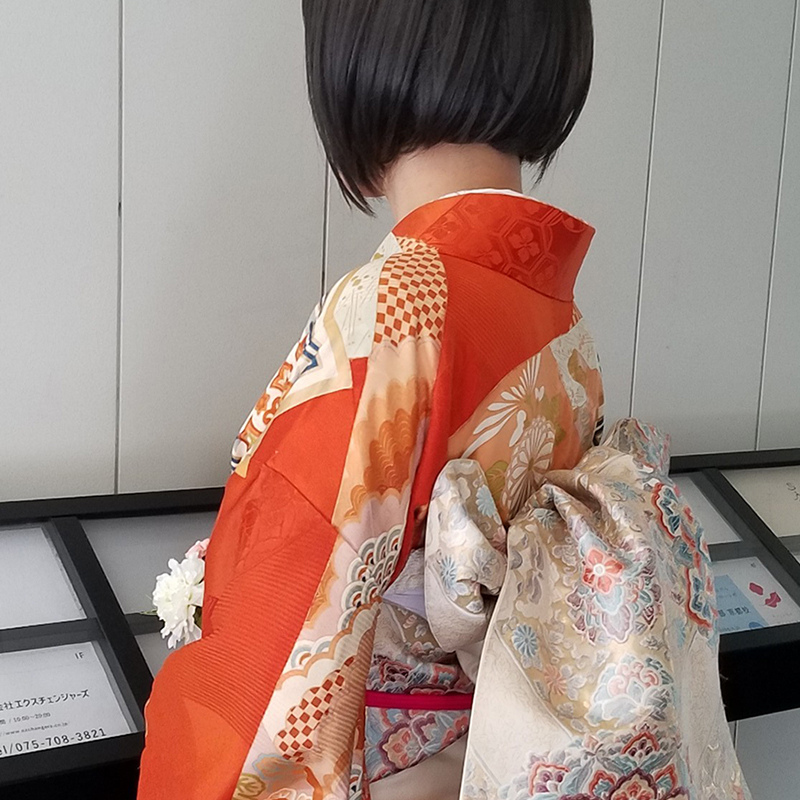 結婚式はママ振袖で